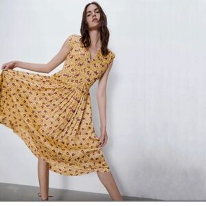 ZARA Pleated Sheath Dress Yellow Floral Print Sleeveless Cinched Waist